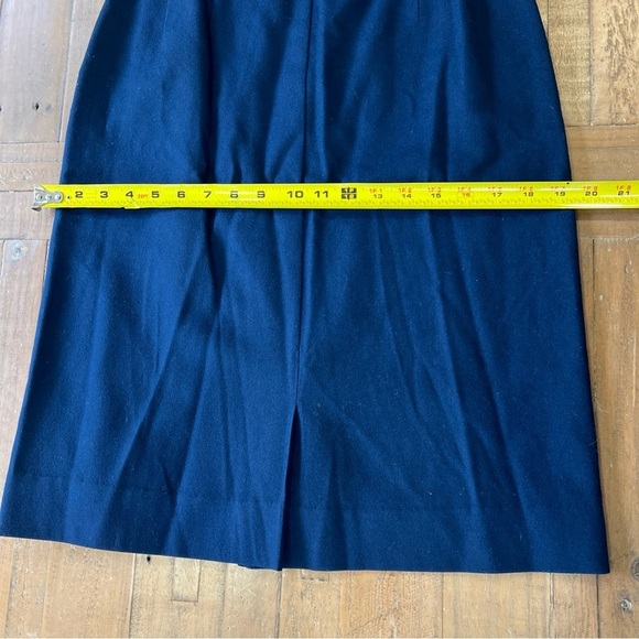 Pendleton 100% Wool Navy Skirt  Vintage 90s Size Petite 8 USA Made Academia Prep - Picture 8 of 9